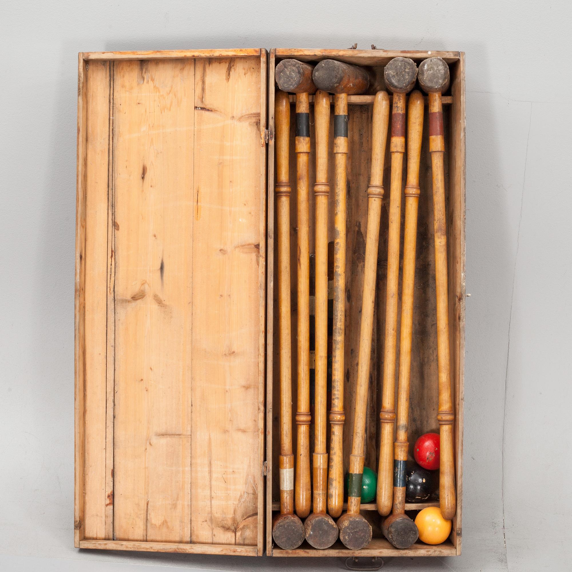 KROCKETSPEL, i låda. 1900-tal.