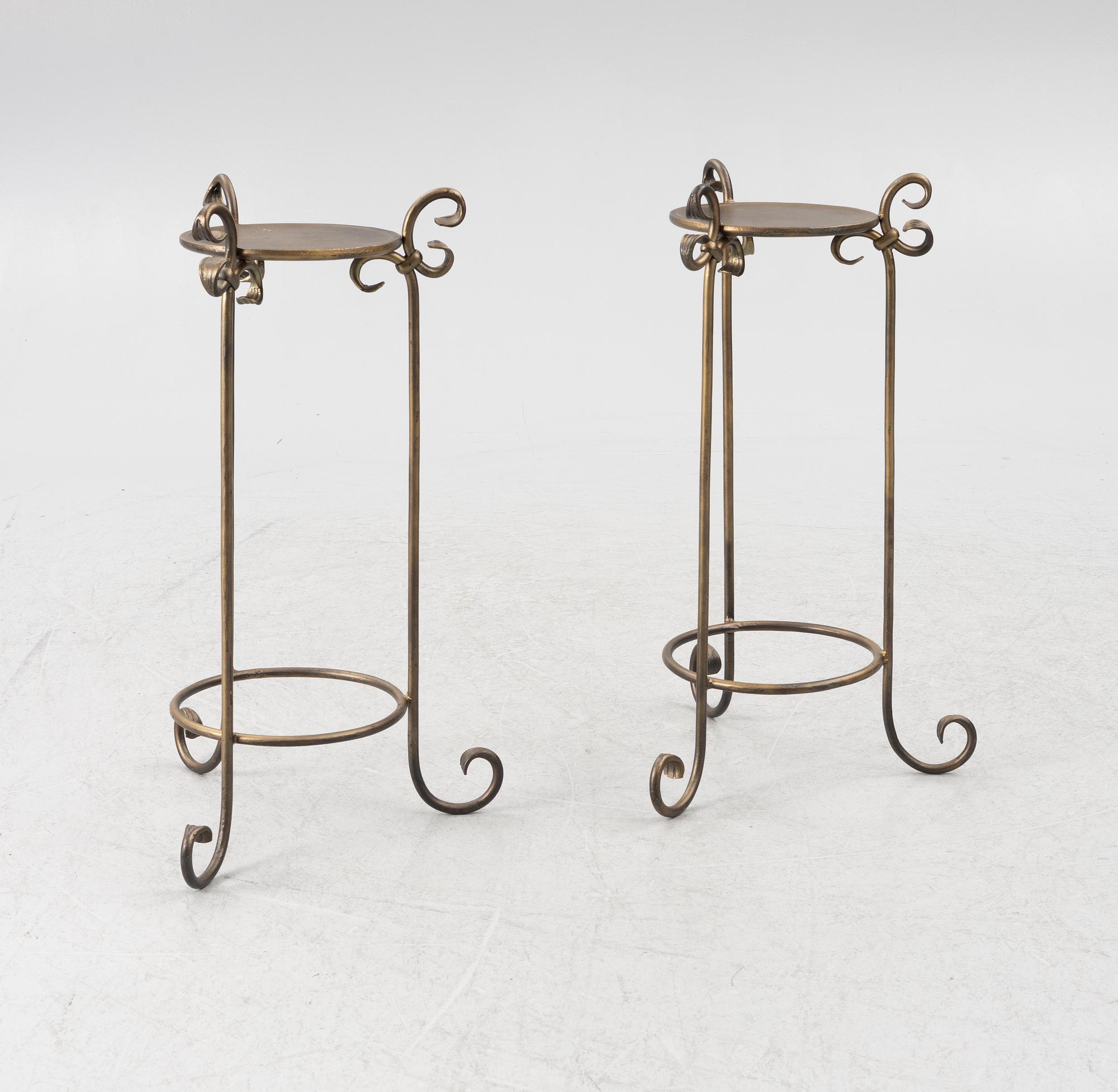 A pair of pedestals, 20th century.