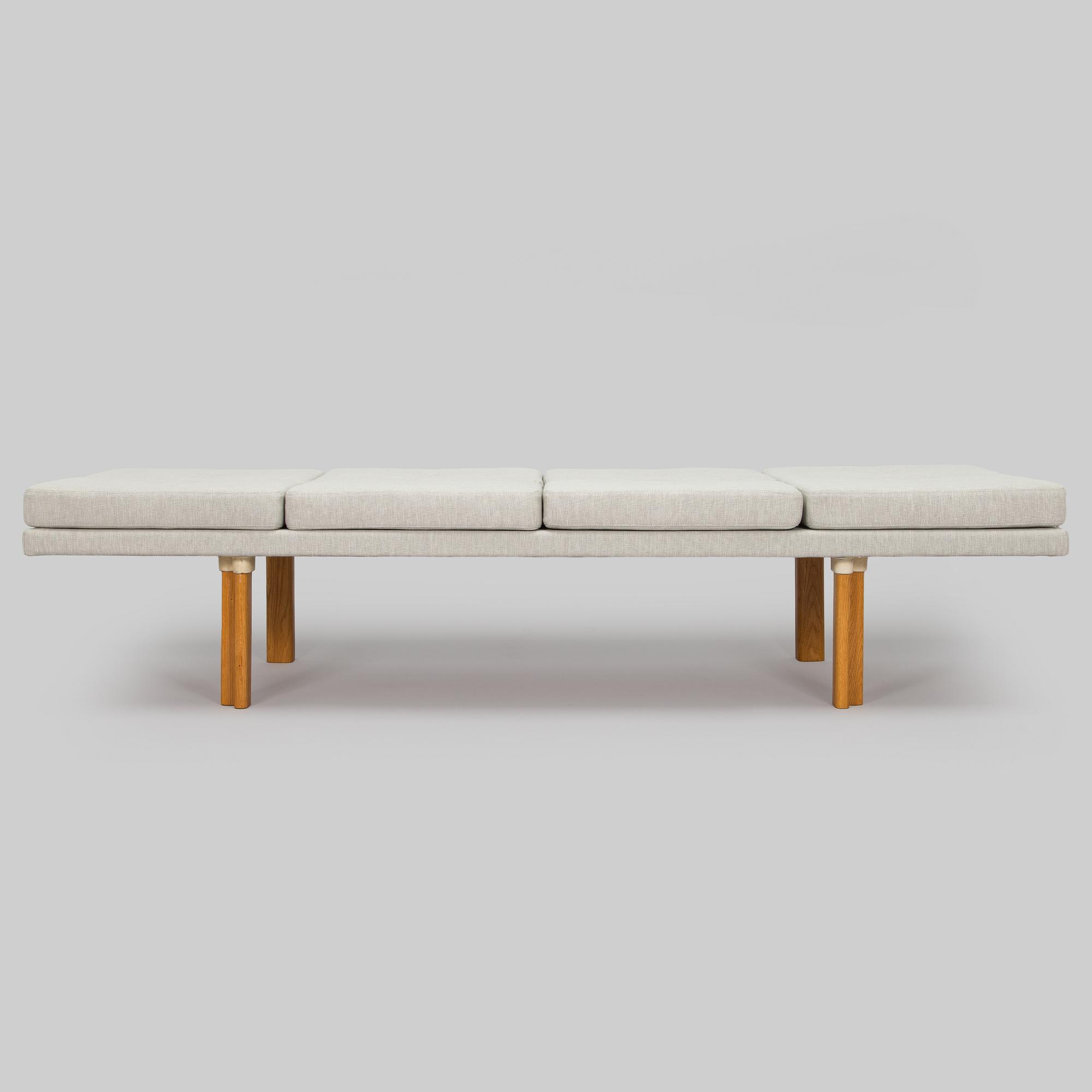 Alvar Aalto, penkki, O.Y. Huonekalu- ja Rakennustyötehdas A.B. 1962.
