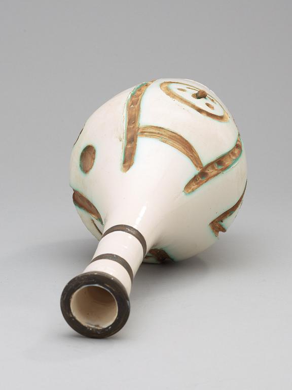 A Pablo Picasso 'Bouteille gravée' faience vase, Madoura, Vallauris, France 1954.