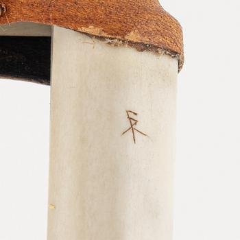 Sven-Åke Risfjell, a large reindeer horn knife, signed.