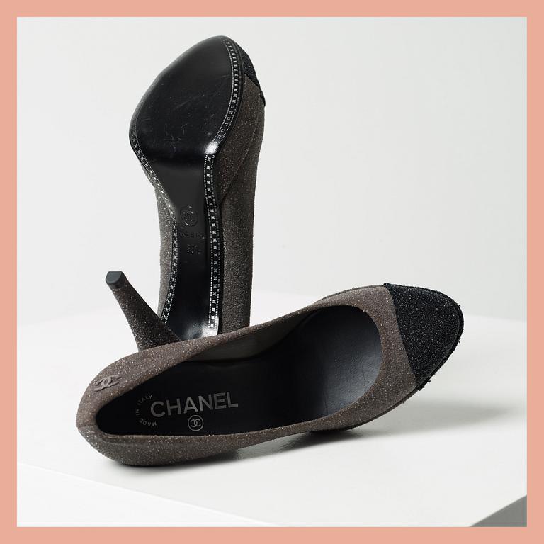 PUMPS, ett par, CHANEL, storlek 38,5.