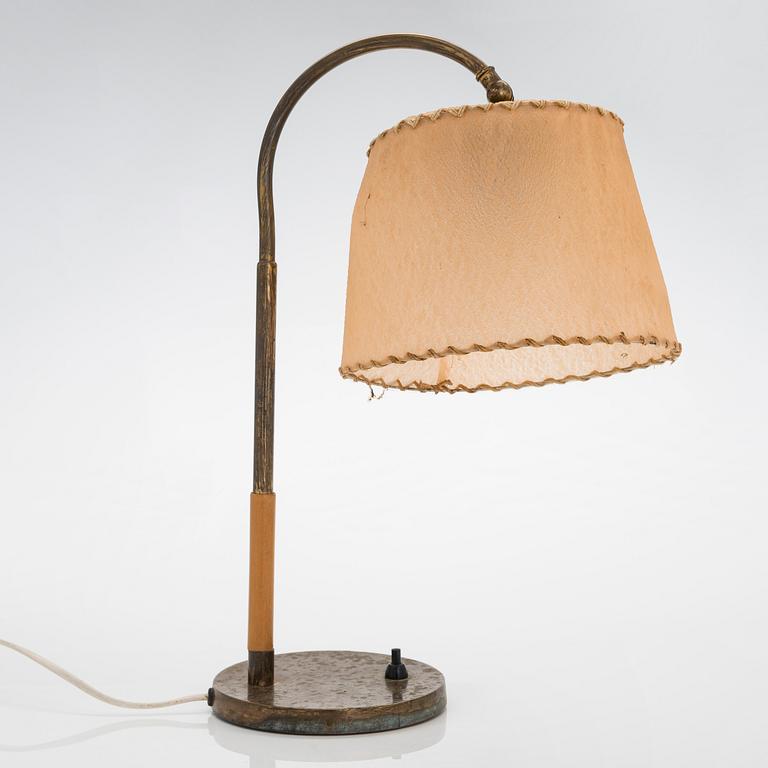 Paavo Tynell, bordslampa modell 9201, Taito 1900-talets mitt.