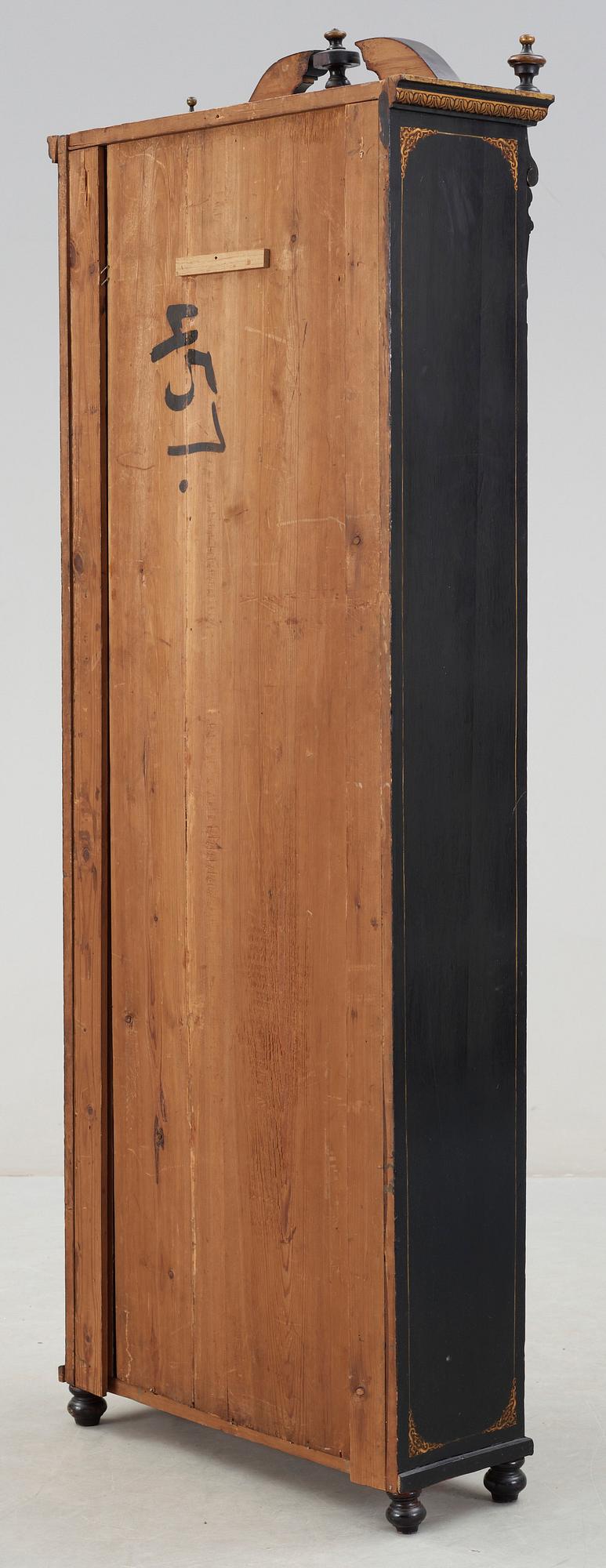 VITRINSKÅP, nyrenässans, tidigt 1900-tal.