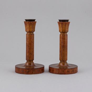 A pair of 1920s art déco wood candlesticks design Olof Ahlberg.