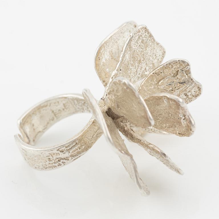 Theresia Hvorslev, ring, sterling silver, Mema, Lidköping 1972.