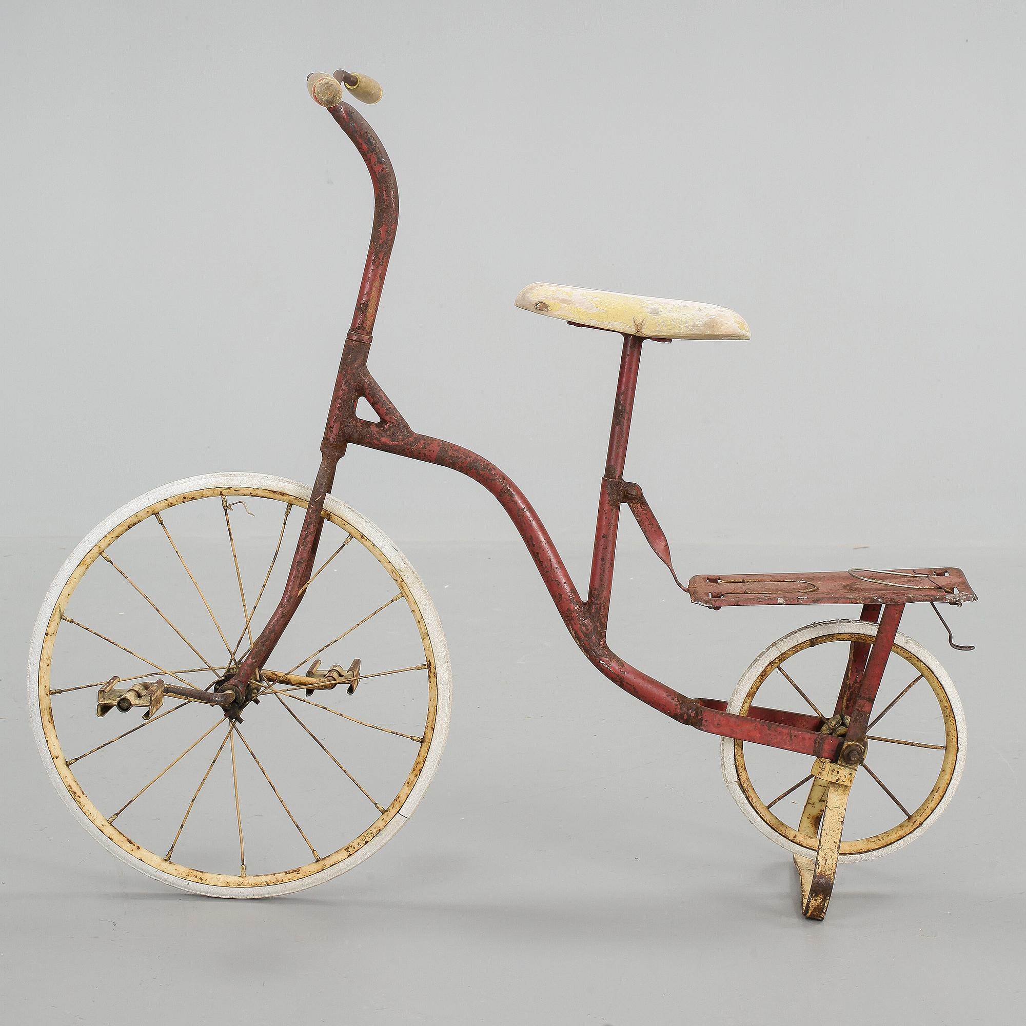 BARNCYKEL, 1930/40-tal.