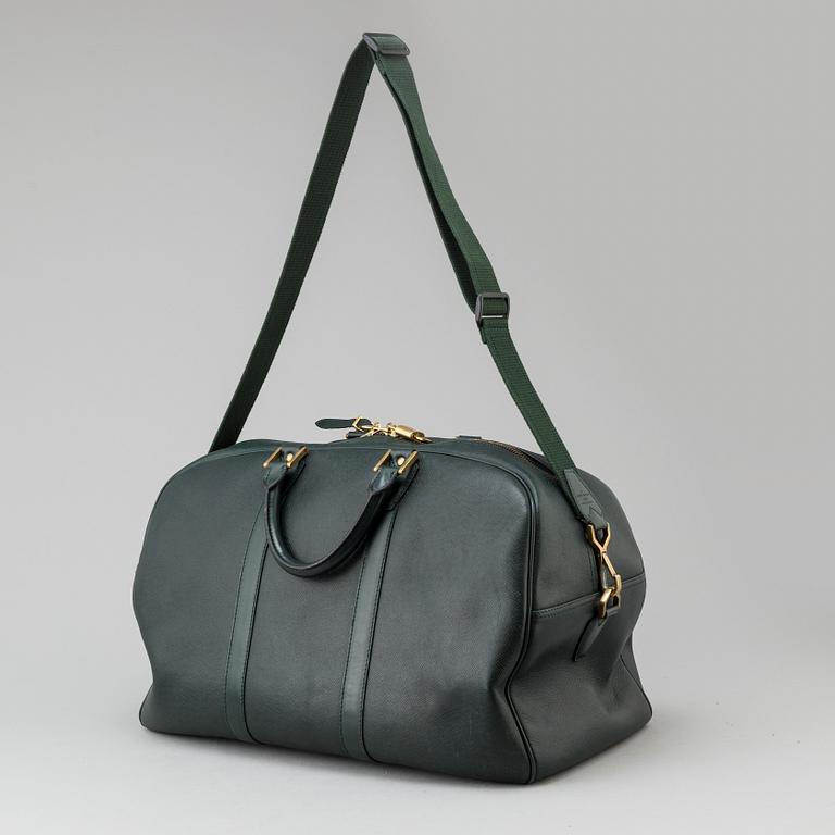 LOUIS VUITTON, 'Green Taïga Kendall PM' bag.