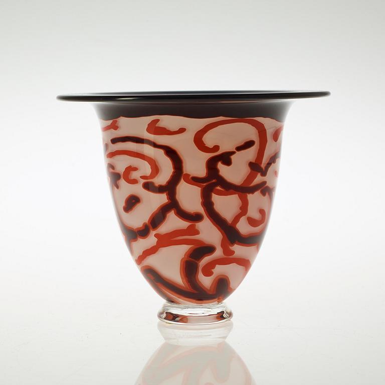A Klas-Göran Tinbäck graal glass vase, 1993.