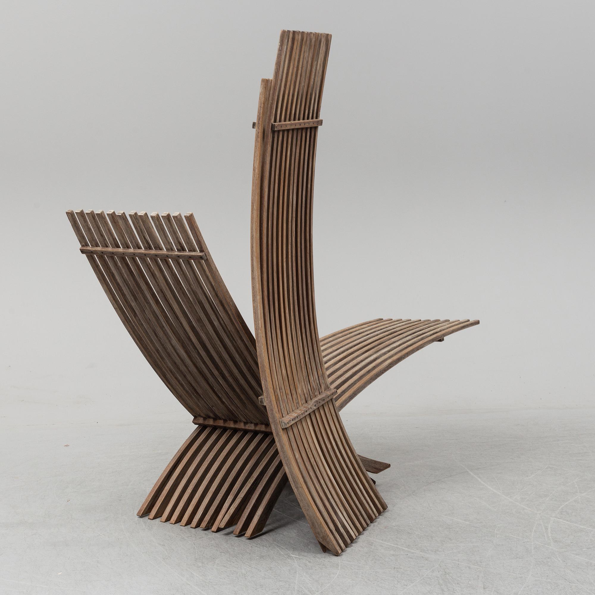 NILS-OLE ZIB, a pair of teak deck chairs, 'Nozib', Bergaform.