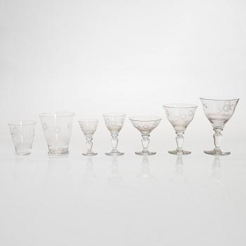 Henry Ericsson, a 49-piece set of glassware, model H.E. 206, Riihimäen Lasi.