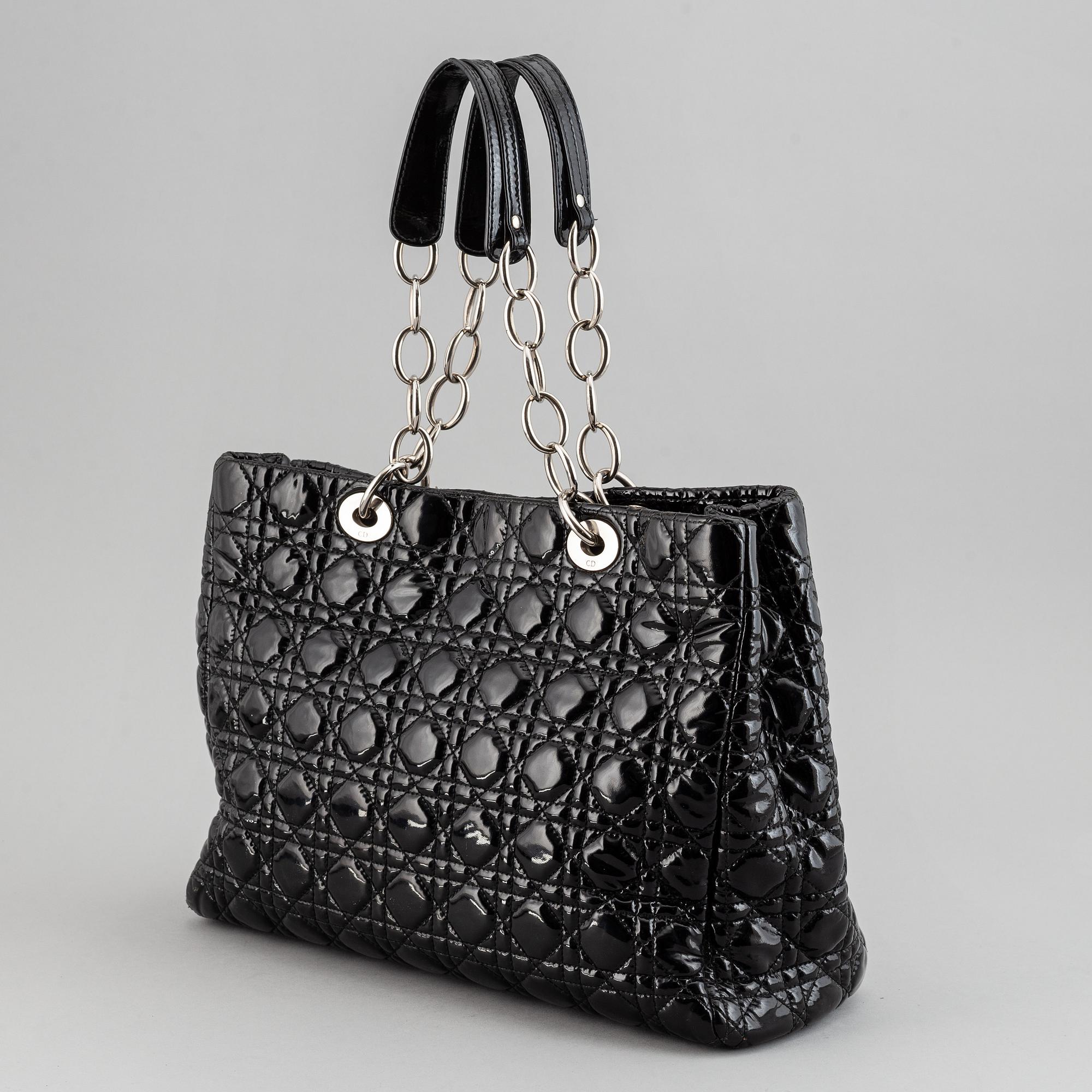 CHRISTIAN DIOR, a 'Lady Dior shopping bag'.