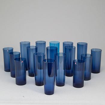 TAPIO WIRKKALA, SAFTGLAS, 11+6 st, bl a modell 2204, Iittala. I produktion 1956-1969.