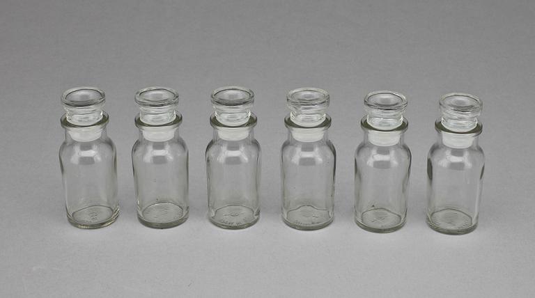 APOTEKSBURKAR, 5 st, glas, bla Belgien, 1900-talets första hälft/mitt.