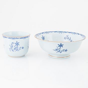 Mat-och kaffeservis, 120 delar, flintgods, "Ostindia", Rörstrand, varierande åldrar.