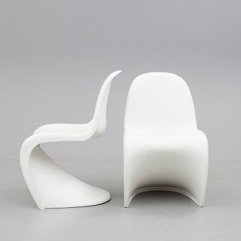 STOLAR, ett par, "Panton chair", Verner Panton för Vitra.