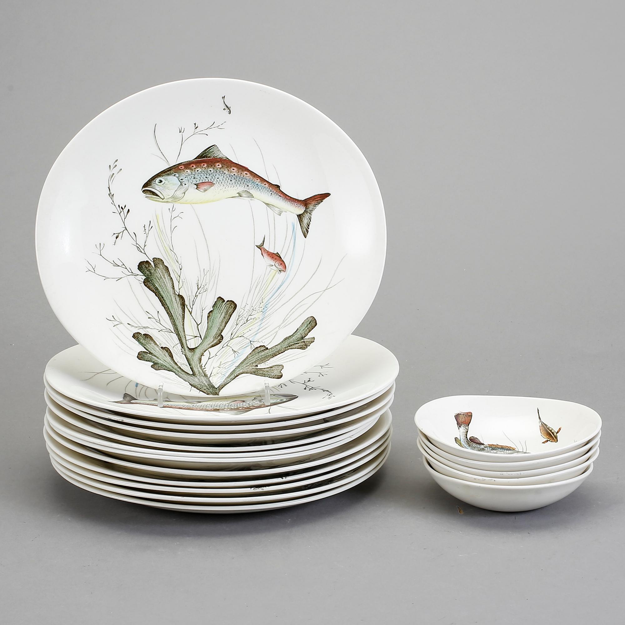 FISKTALLRIKAR samt SKÅLAR, 17 delar, flintgods, Johnson Bros, England.