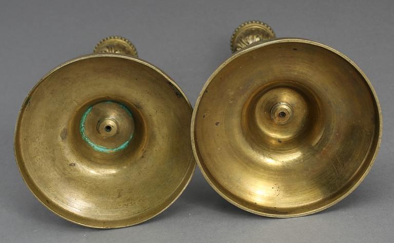 LJUSSTAKAR, ett par, mässing, Frankrike, 1800-talets senare del.