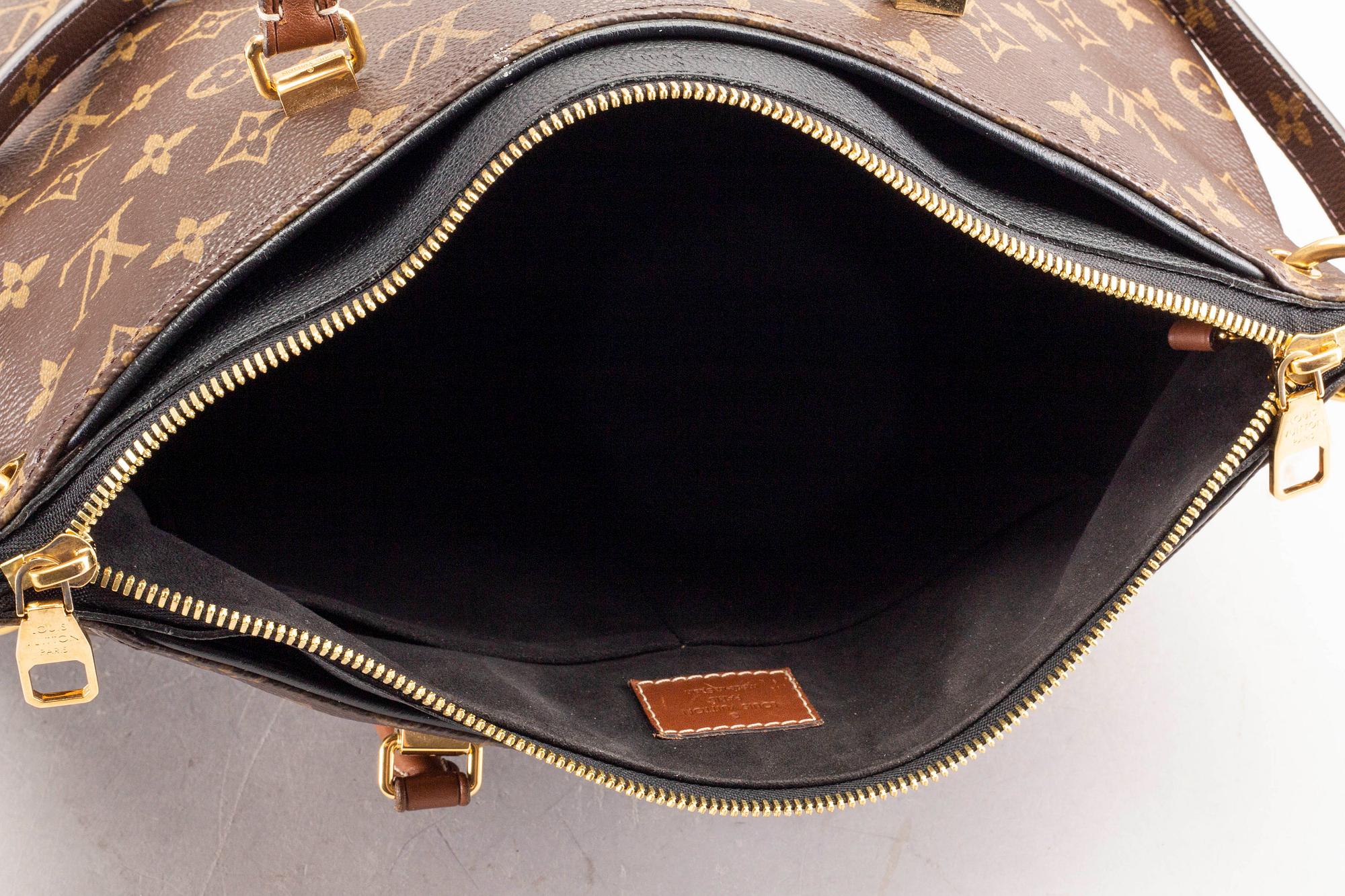 Louis Vuitton, A monogram canvas 'Pallas MM' Bag.