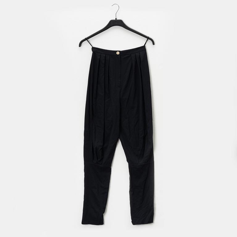 Chanel, A pair of black silk pants, size 34.