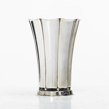 C.G. Hallberg, A swedish silver vase, Stockholm 1953.