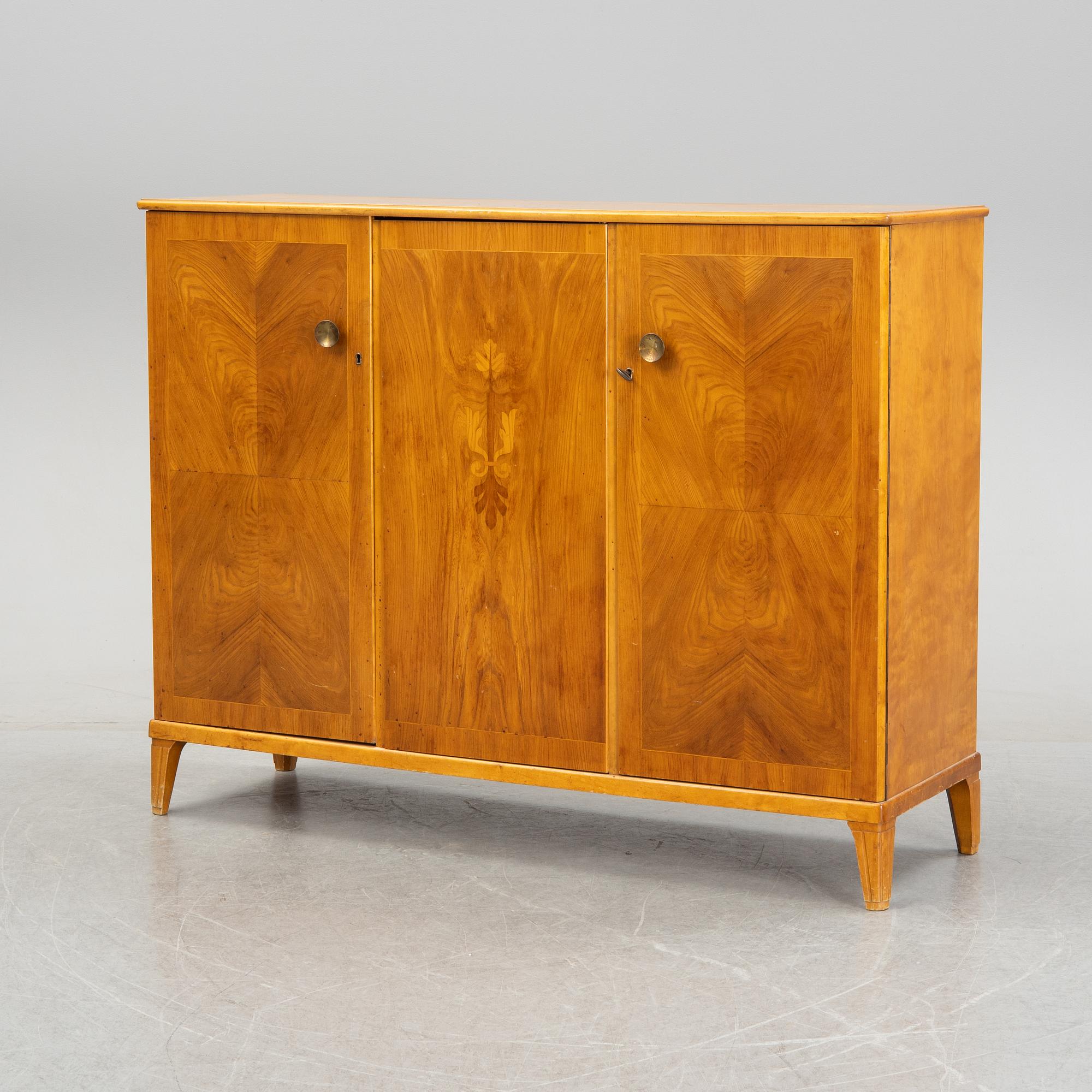 An elm sideboard, 1940's.