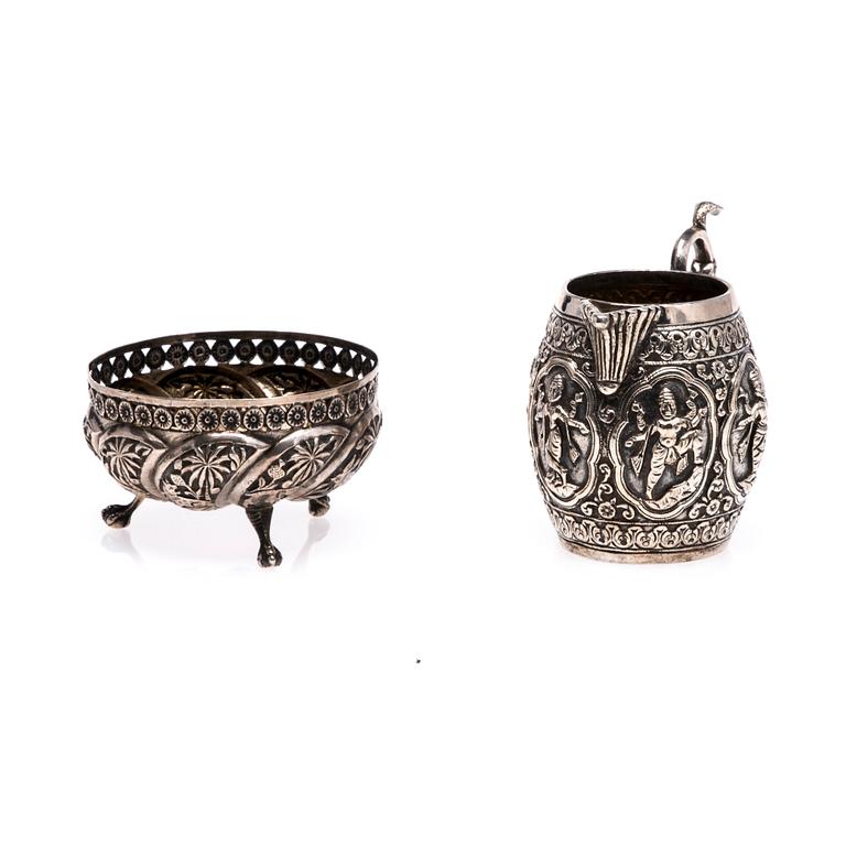 SOCKERSKÅL OCH GRÄDDSNÄCKA, silver, ostämplat, Indien, 1900-talets mitt, vikt 217 g.