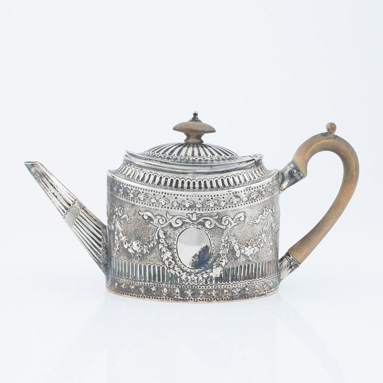 Tekanna, silver, England, London 1831.