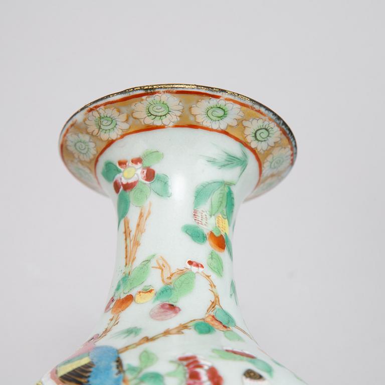 Two similar, Chinese porcelain vases, around the year 1900.