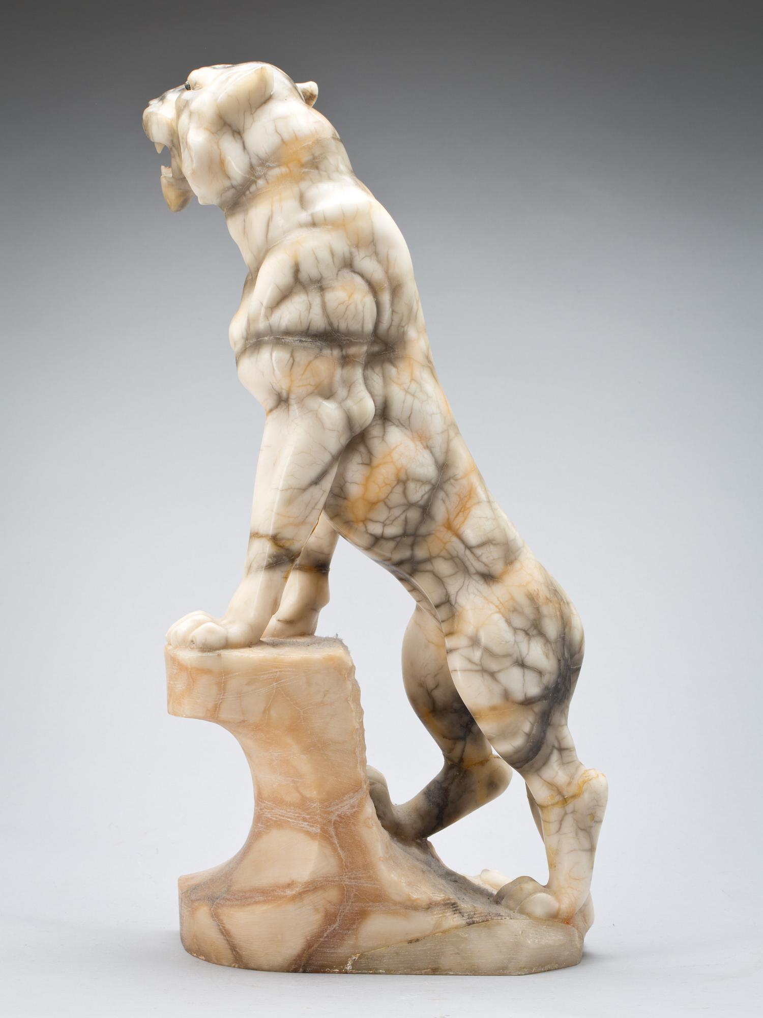 SKULPTUR, sten. 1900-talets första hälft.