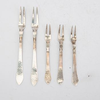 A Danish 20th  century set of five silver forks mark of Georg Jensen, weight 110 grams.