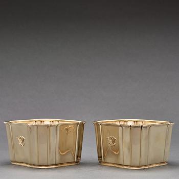 Atelier Borgila, skålar, ett par, Stockholm 1946 sterling, förgyllda.