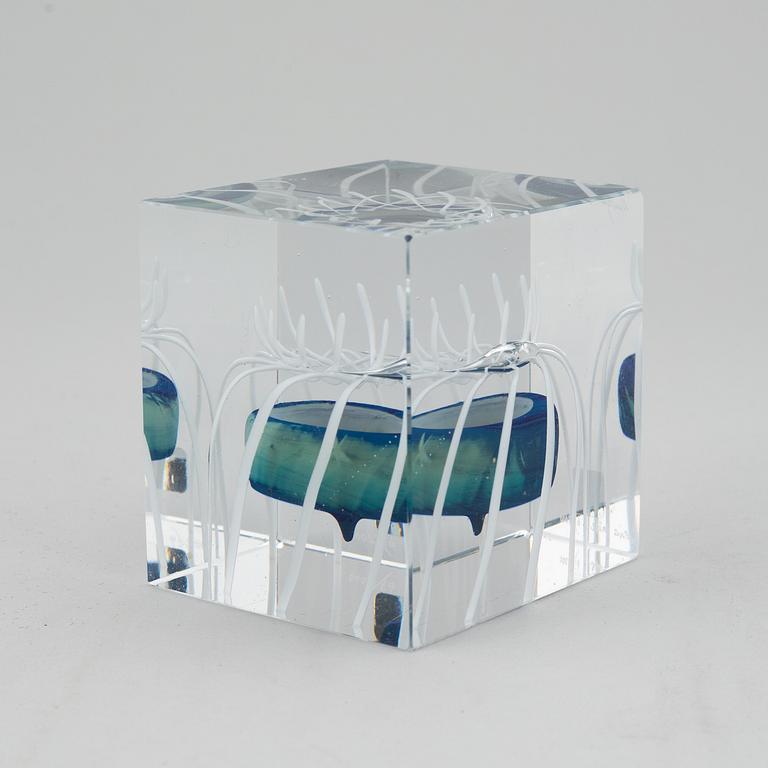 OIVA TOIKKA, an annual glass cube, Nuutajärvi, Finland 1990.
