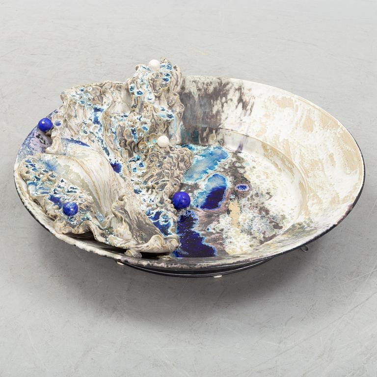 Carl Cunningham-Cole, a large stoneware bowl, signed.