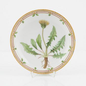 A Royal Copenhagen 'Flora Danica' serving dish, Denmark, 20th century.