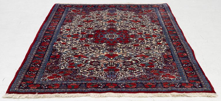 Aso-called "Rosen Bidjar" rug, a. 213 x 138 cm.