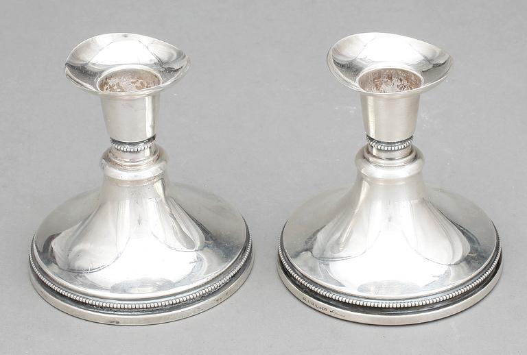 LJUSSTAKAR, ett par, silver, Löfman, Uppsala, 1971 och 1972.