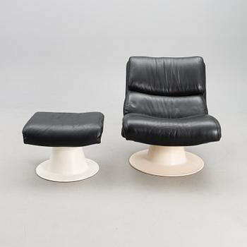 A 1980s "Saturnus" armchair and ottoman, Avarte.