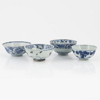 Four blue and white porcelain bowls, Ming dynasty (1368-1644).