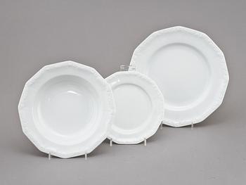 MATSERVIS, 41 delar, porslin, "Classic", 1900-tal.