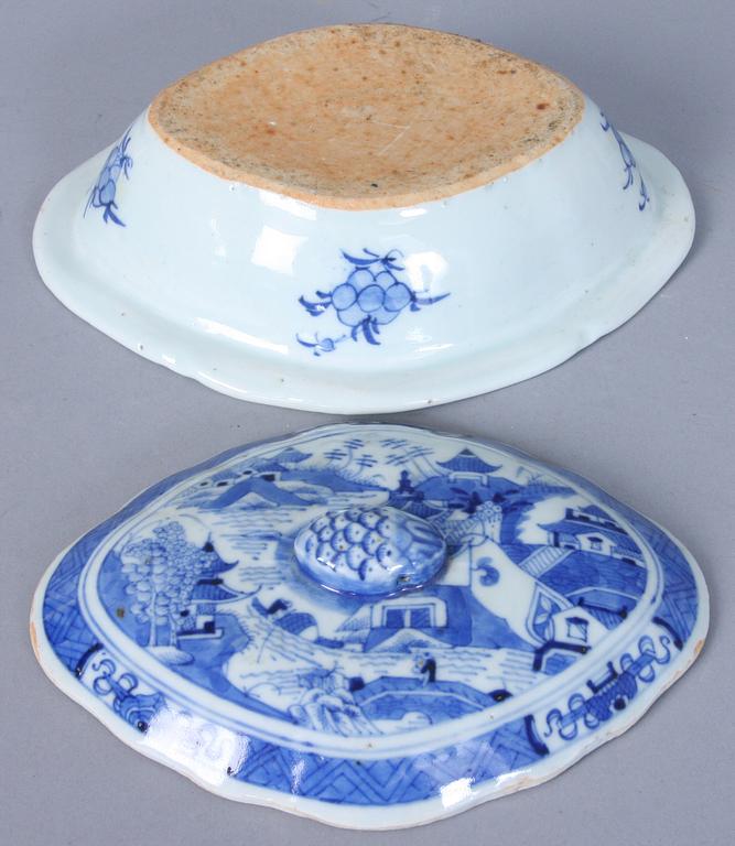 PASTEJFORM, porslin, Kina, 1800-tal.