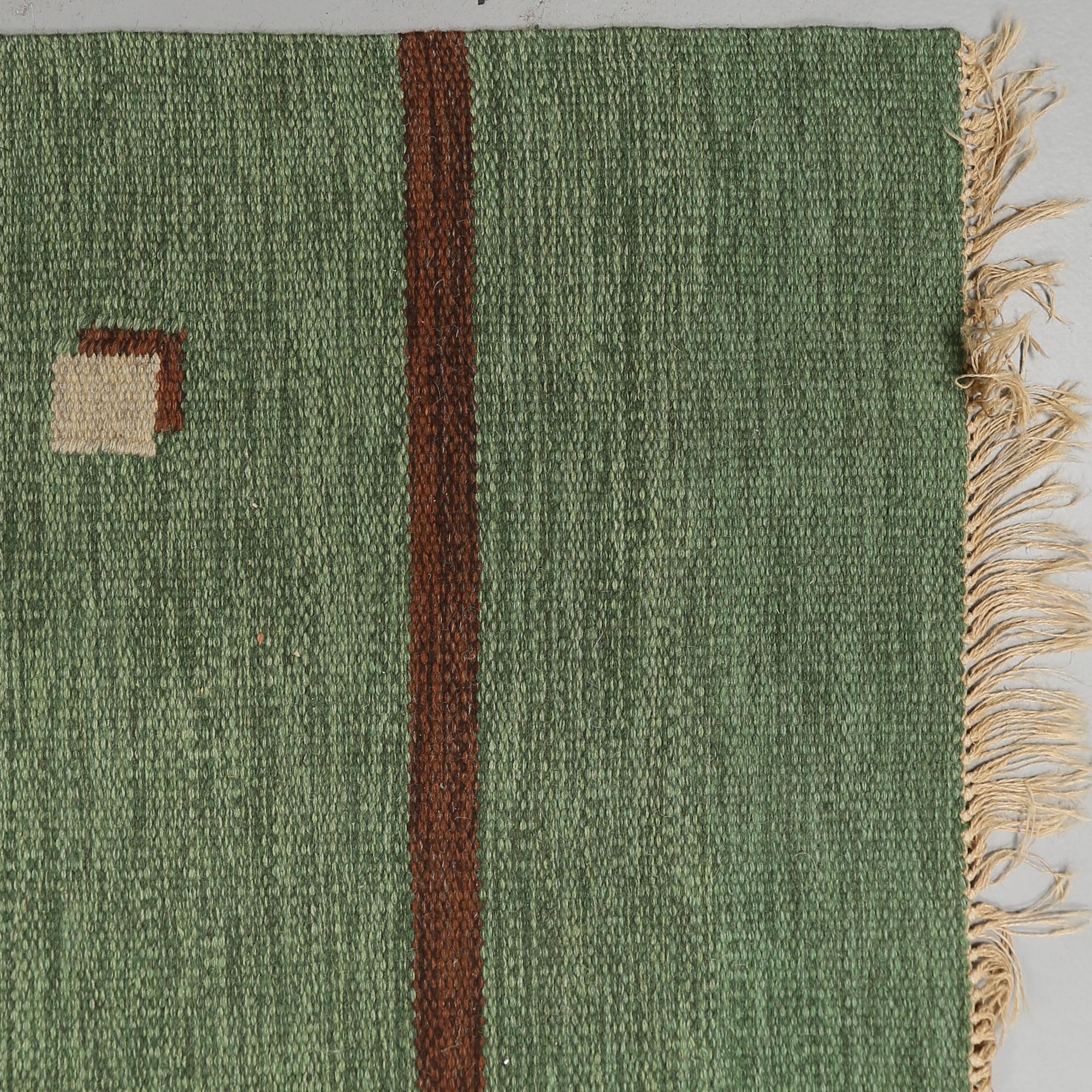 MATTA, rölakan, omkring 1900-talets mitt, ca 269 x 232 cm.