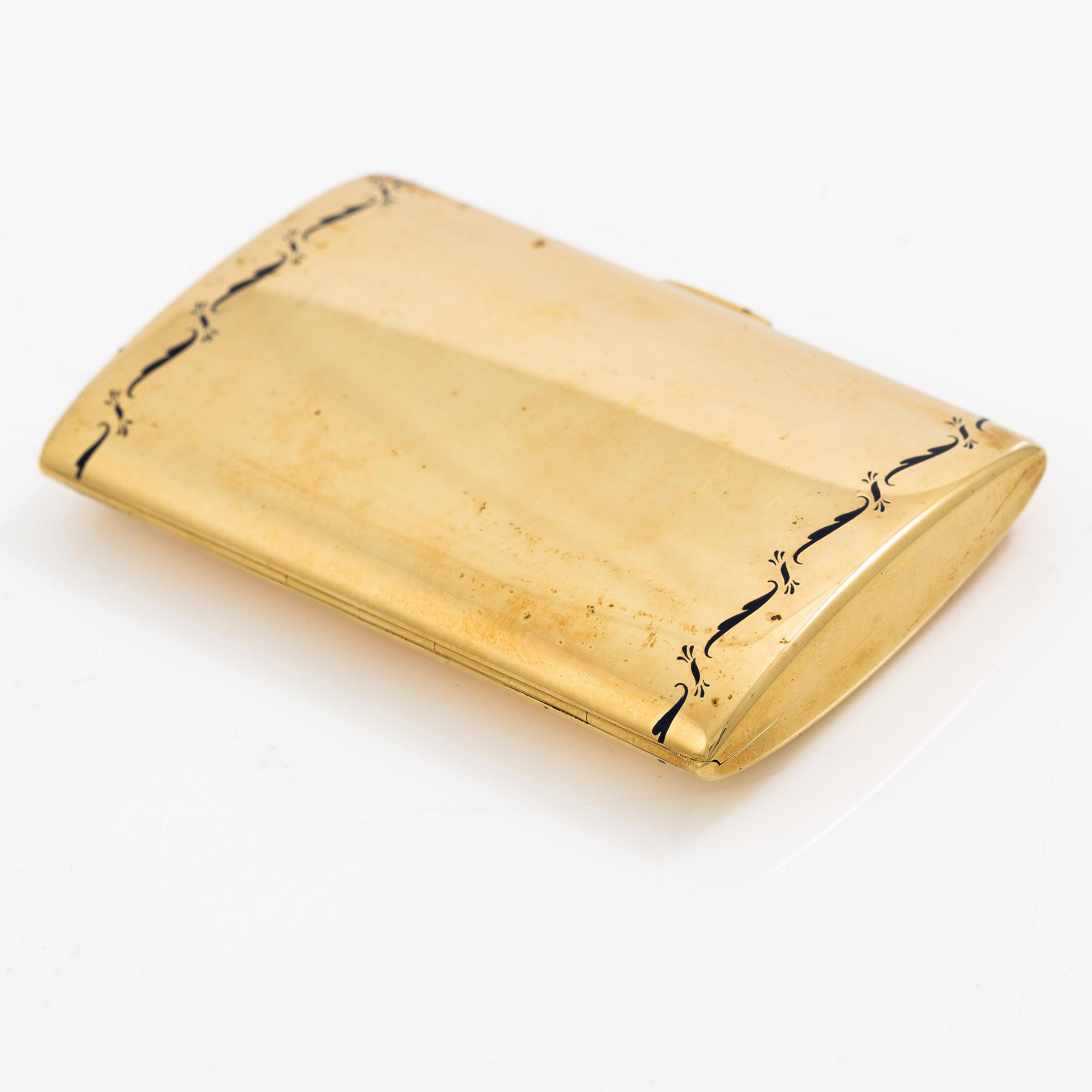 W.A. Bolin a case 18K gold with enamel, 1920.