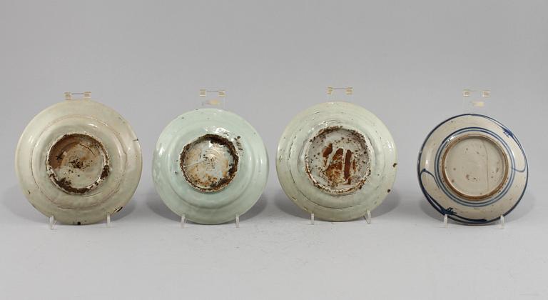 SKÅLFAT, 3 st, porslin, Kina, 1600 och 1700-tal.