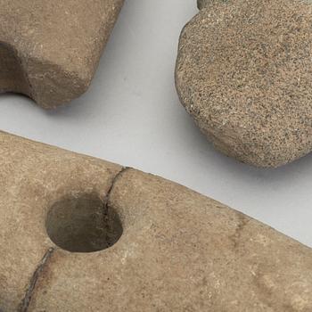 STENREDSKAP- / -VAPEN m m, 8 delar, sannolikt neolitikum / neoliticum.