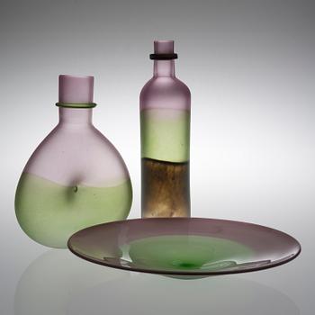 KERTTU NURMINEN, ART GLASS, 3 parts, signed Kerttu Nurminen Nuutajärvi Notsjö 1991.