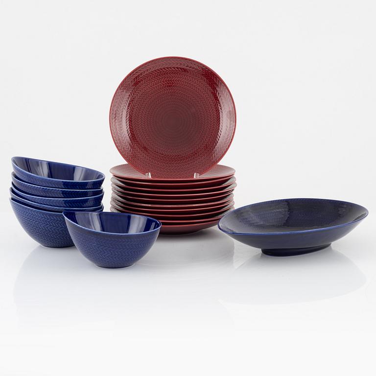 Hertha Bengtson, a set of 18 bowls and plates, 'Blå Eld', Rörstrand, Sweden.