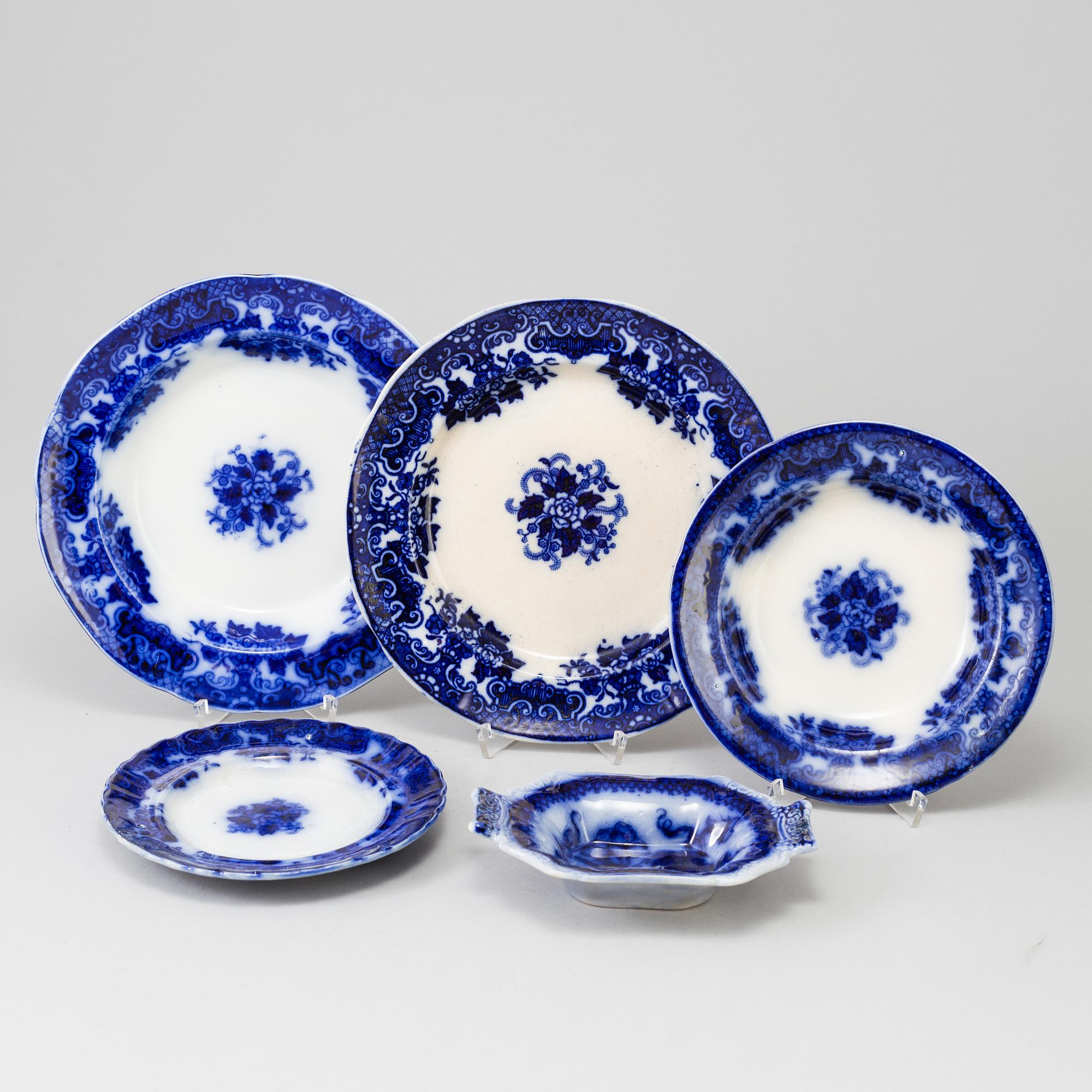 MATSERVIS, 76 delar, flintgods, "Flytande blått", Gustavsberg.