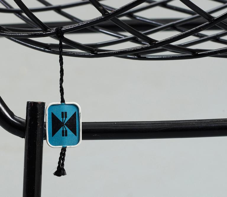 FÅTÖLJ. "Diamond Chair". Design: Harry Bertoia.