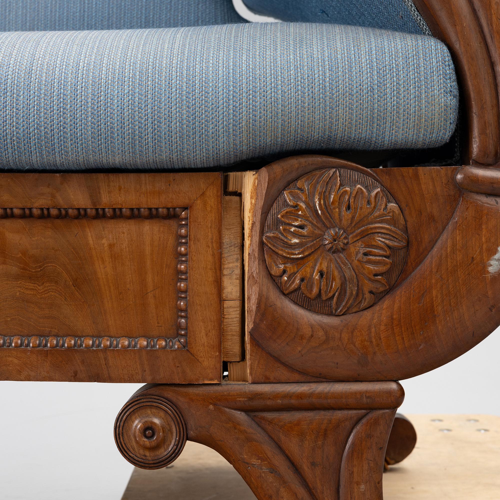 Soffa, 1800-talets första hälft. Empire.